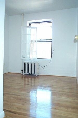 1st image of 238 E 7th St APT 20