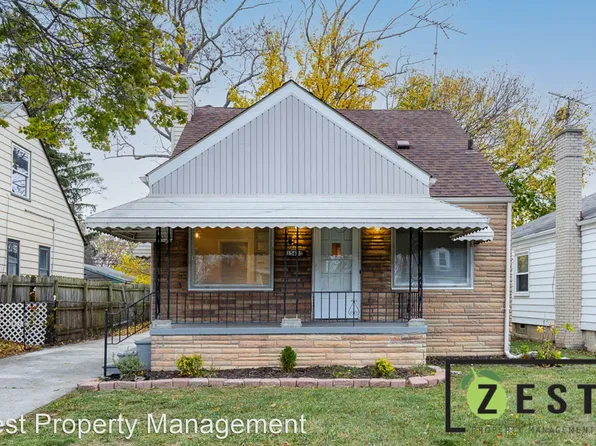 15643 Stephens Dr, Eastpointe, MI 48021