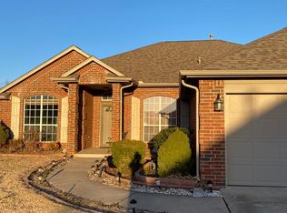 432 Sage Brush Rd, Yukon, OK 73099