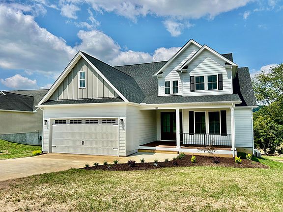 2nd image of 225 Vista Links Dr