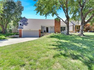 8534 Constance St, Lenexa, KS 66215