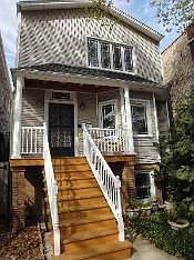 1st image of 2422 W Cullom Ave