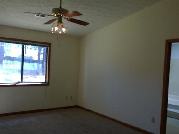 5th image of 1295 Brandon Ct