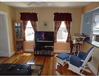 4th image of 34 Austin St APT 3L