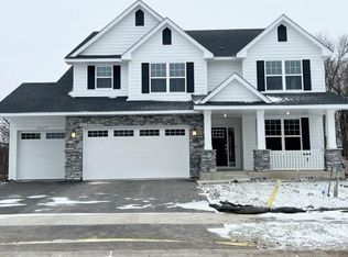 3027 Sugar Maple Dr, Chaska, MN 55318