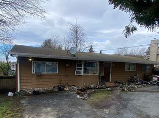 769 Field Ave NE, Renton, WA 98059