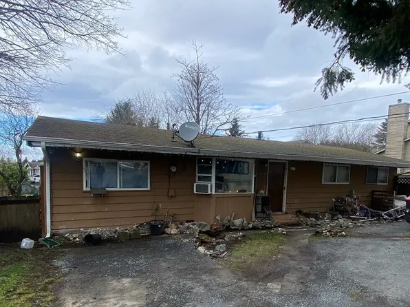 769 Field Avenue NE, Renton, WA 98059