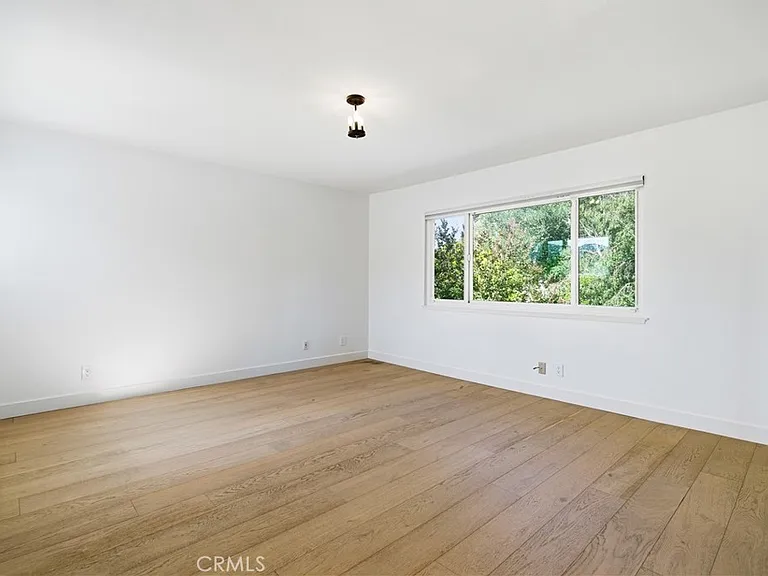 5347 Cangas Dr — Photo 34