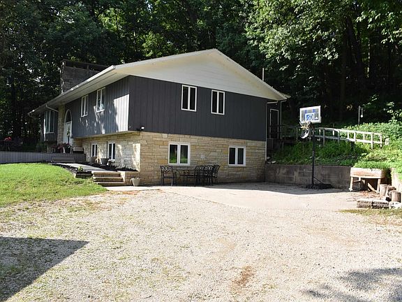 2nd image of 3626 River Rd
