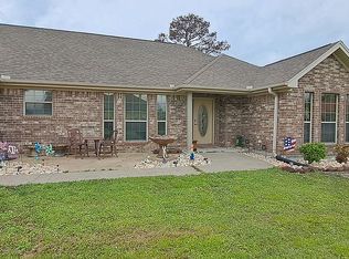 290 Tyler Dr, Orange, TX 77630