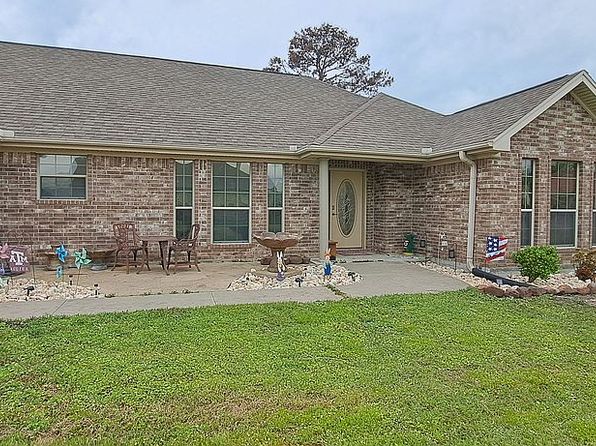 290 Tyler Dr