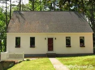 6 Sacco Dr, Amherst, MA 01002