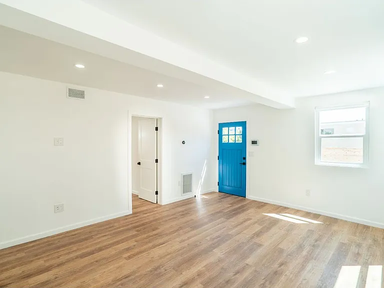 3412 Bellevue Ave — Photo 10