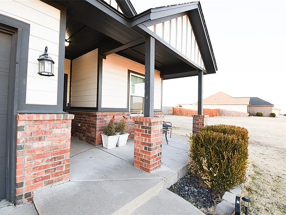 4th image of 14375 Meadow Ridge Ln