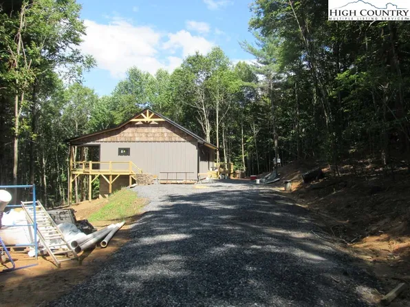 153 Shady Oak Lane, Fleetwood, NC 28626