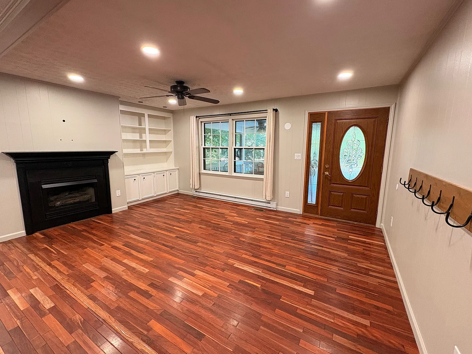 4 bed, 1524 sqft, $2,400 — Photo 4
