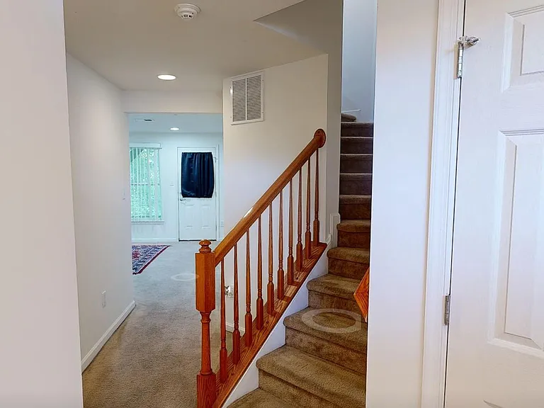 60 River Ln — Photo 3