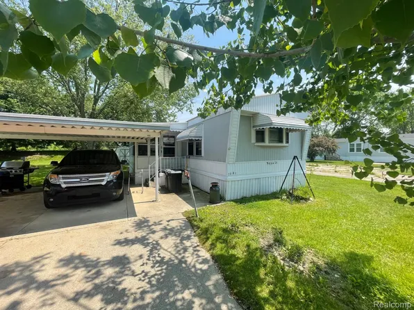 7046 Root St, Mount Morris, MI 48458