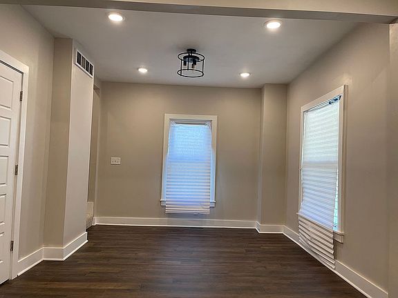 4th image of 3920 Olive St