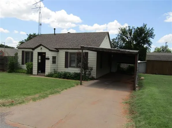 118 W Arapaho Ave, Weatherford, OK 73096