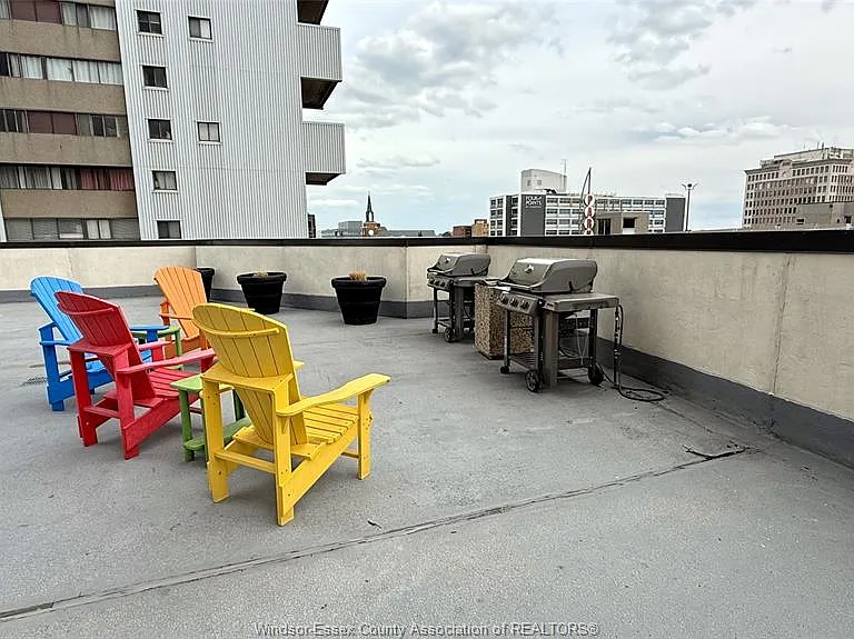 150 Park St W #2208 — Photo 17