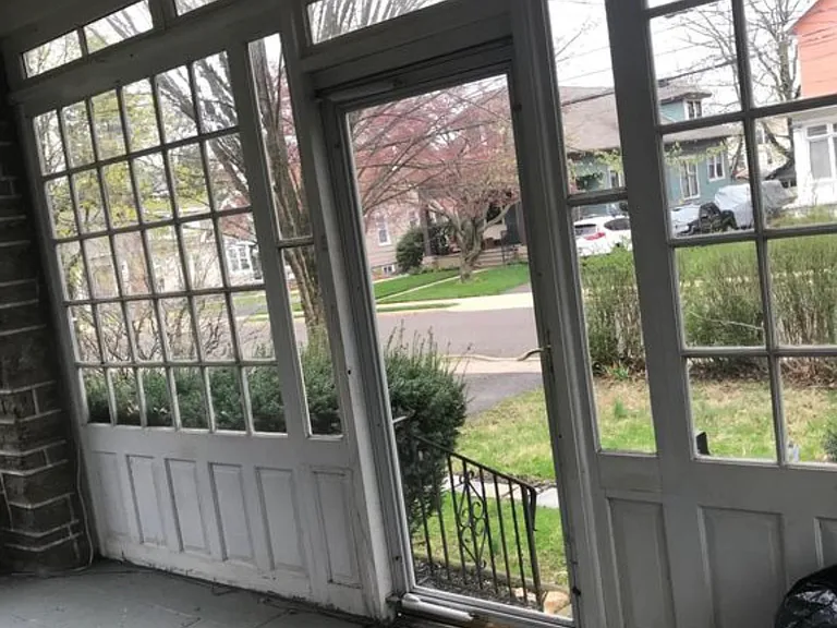 2128 Parkview Ave #1 — Photo 3