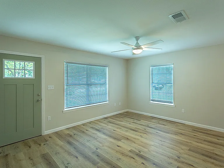 33 Dogwood Dr — Photo 7