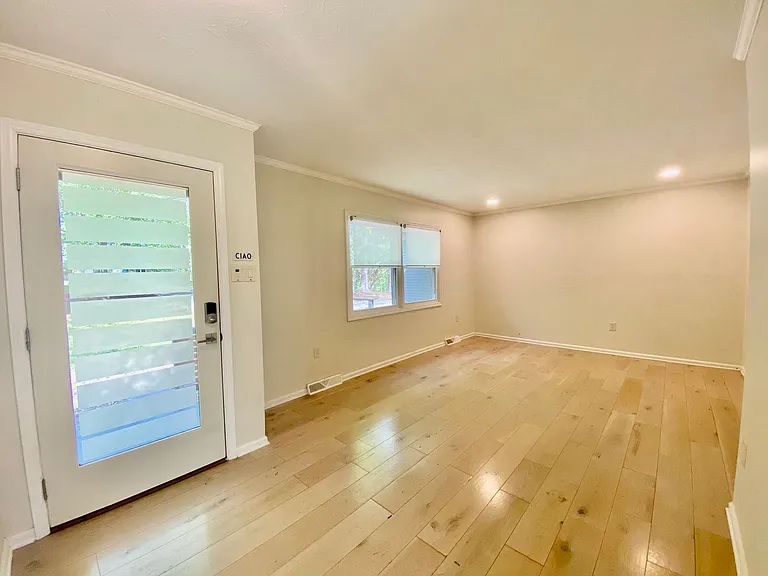 50 Ferncliff Dr — Photo 5