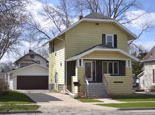 342 8th St, Fond Du Lac, WI 54935