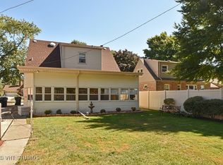 9830 S Central Park Ave, Evergreen Park, IL