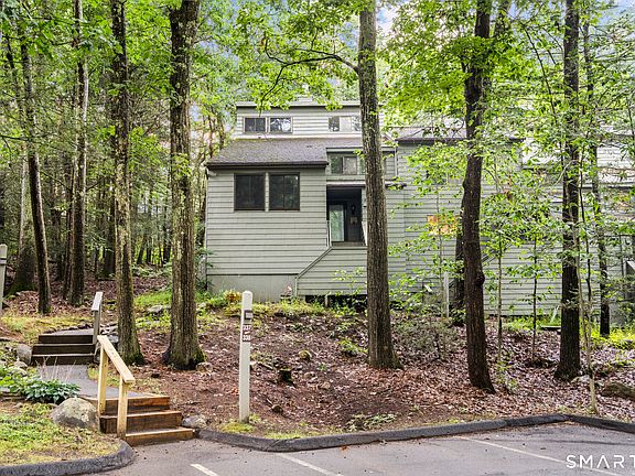 3rd image of 337 Ledge Drive #337