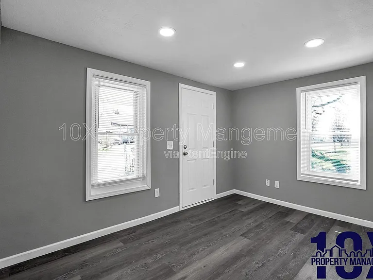 2767 Hiawatha St — Photo 7