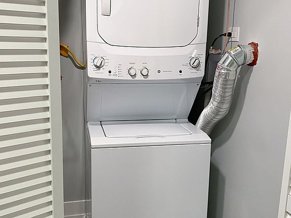 4th image of 2116 N Sedgwick St #1