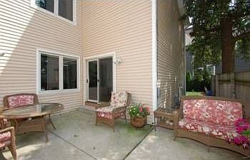 5th image of 2041 N Buffum St #2041