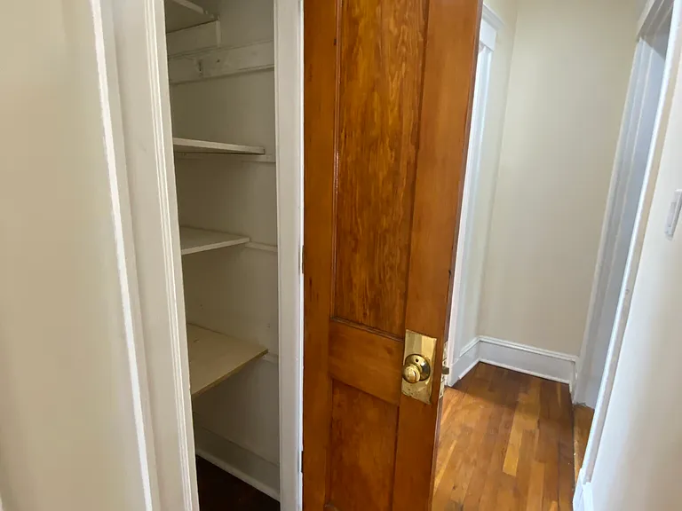 4442 Washington St #3 — Photo 12