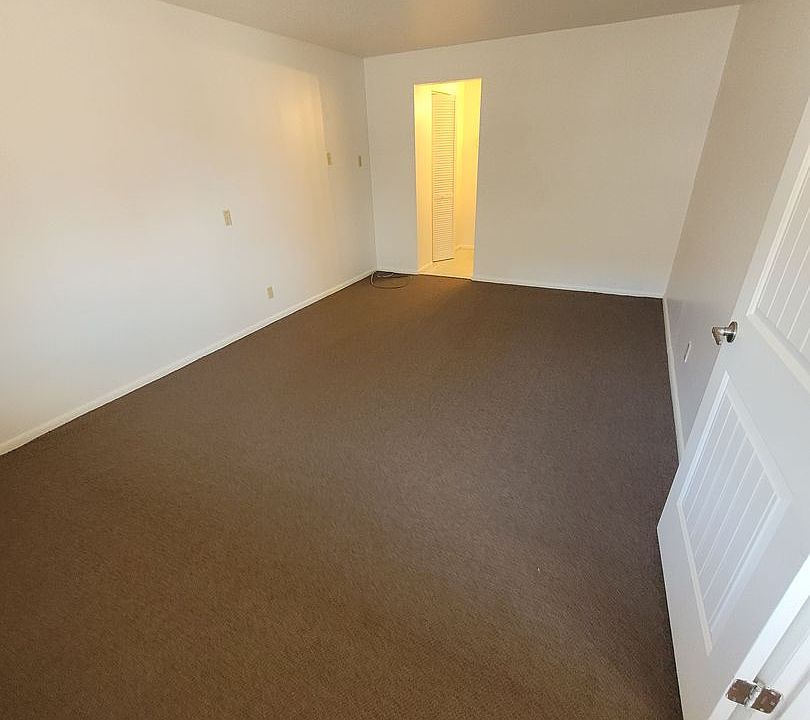 2nd image of 15 N 5th St #207