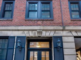 202 E Walton Pl APT 4E, Chicago, IL 60611