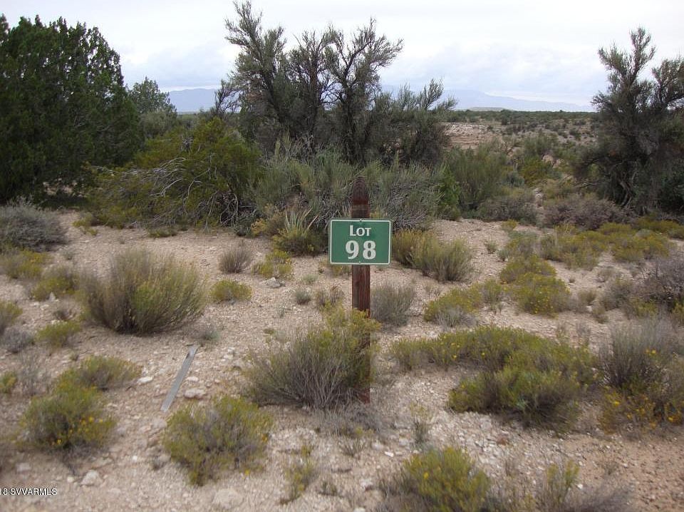 2nd image of 6920 N Lost Canyon Ln
