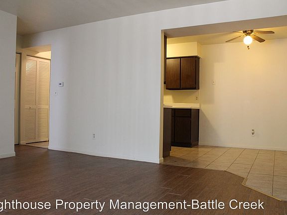 5th image of 1317 Michigan Ave W APT 5
