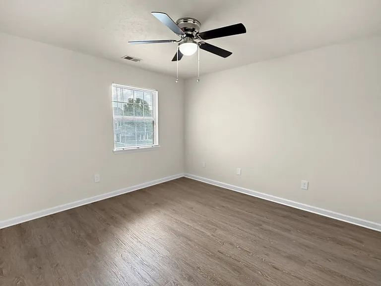 705 Beachfront Dr — Photo 30