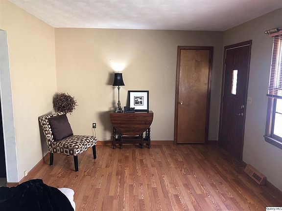 4th image of 442 Holly Dr
