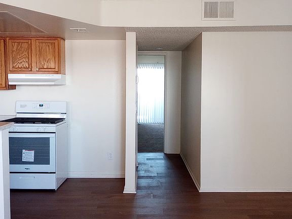 4th image of 721 W La Palma Ave APT 310
