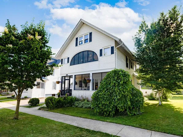 622 Grant STREET, Fort Atkinson, WI 53538