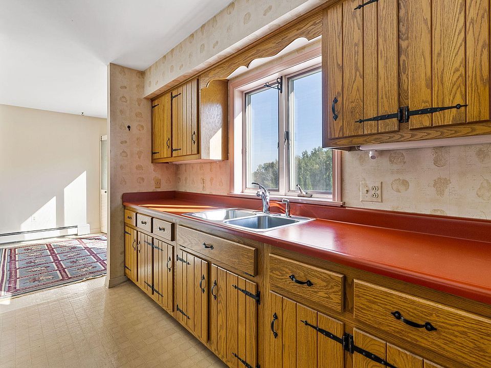 46 Ferry Road, Lewiston, ME 04240 Zillow