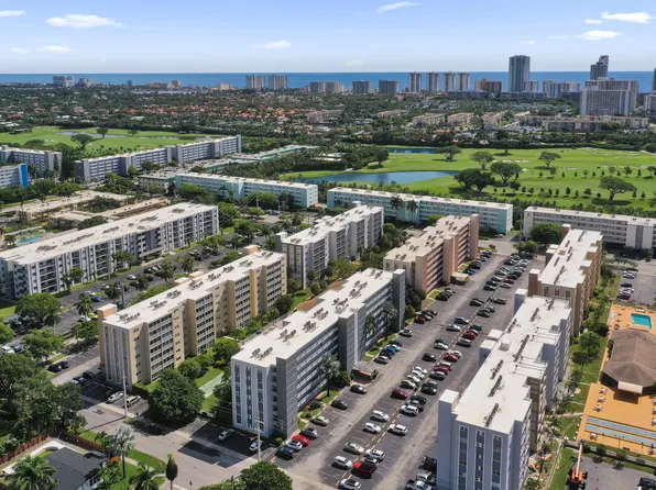 610 NE 12TH Avenue #306, Hallandale Beach, FL 33009