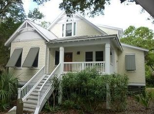 7 Laurel Cherry Ct, Bald Head, NC 28461