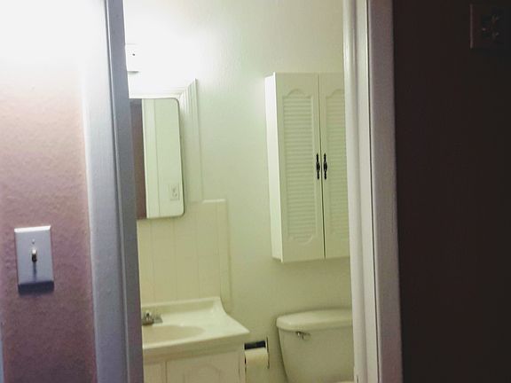 4th image of 4104 Hermosa Dr NE