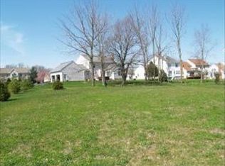 211 Meadow Ln, Lancaster, PA 17601