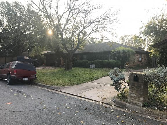 3rd image of 1317 Andante Dr
