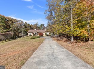 593 Cross Creek Dr, Toccoa, GA 30577